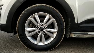 Used 2016 Hyundai Creta [2015-2018] 1.6 SX Plus Diesel Manual tyres LEFT FRONT TYRE RIM VIEW