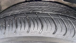 Used 2013 Honda Amaze 1.5L S Diesel Manual tyres RIGHT FRONT TYRE TREAD VIEW
