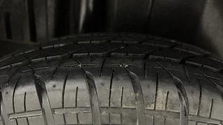 Used 2011 Maruti Suzuki Swift [2011-2017] VDi Diesel Manual tyres RIGHT REAR TYRE TREAD VIEW