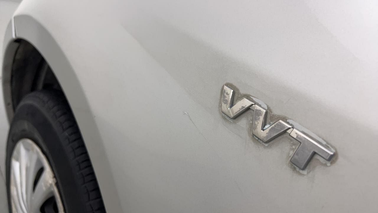 Used 2015 Maruti Suzuki Swift Dzire VXI Petrol Manual dents MINOR DENT