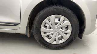 Used 2022 Maruti Suzuki Swift LXI Petrol Manual tyres RIGHT FRONT TYRE RIM VIEW