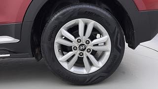 Used 2015 Hyundai Creta [2015-2018] 1.6 SX Plus Dual Tone Petrol Petrol Manual tyres LEFT REAR TYRE RIM VIEW