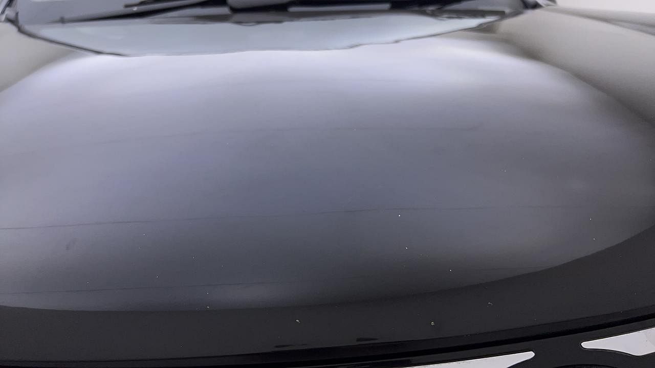 Used 2017 Mahindra XUV500 [2015-2018] W10 Diesel Manual dents MINOR SCRATCH