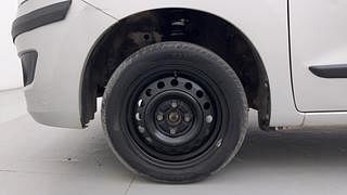 Used 2014 Maruti Suzuki Wagon R 1.0 [2010-2019] VXi Petrol Manual tyres LEFT FRONT TYRE RIM VIEW