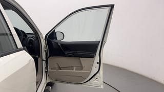 Used 2015 Mahindra XUV500 [2015-2018] W4 Diesel Manual interior RIGHT FRONT DOOR OPEN VIEW