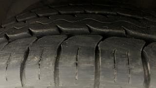 Used 2019 Toyota Glanza [2019-2022] V CVT Petrol Automatic tyres LEFT FRONT TYRE TREAD VIEW