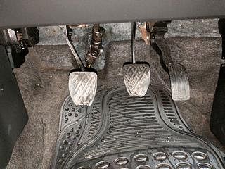 Used 2014 Nissan Micra Active [2012-2020] XL Petrol Manual interior PEDALS VIEW