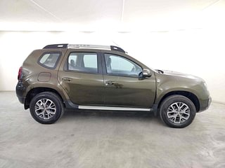 Used 2020 Renault Duster [2020-2022] RXZ Petrol Petrol Manual exterior RIGHT SIDE VIEW