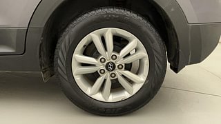 Used 2016 Hyundai Creta [2015-2018] 1.6 SX Plus Auto Diesel Automatic tyres LEFT REAR TYRE RIM VIEW