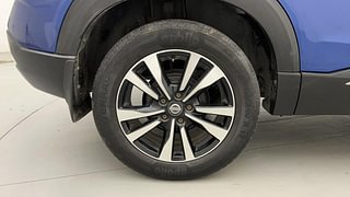 Used 2019 Nissan Kicks [2018-2020] XV Premium Diesel Diesel Manual tyres RIGHT REAR TYRE RIM VIEW