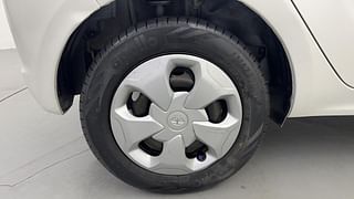 Used 2018 Tata Tiago XZ W/O Alloy Petrol Manual tyres RIGHT REAR TYRE RIM VIEW