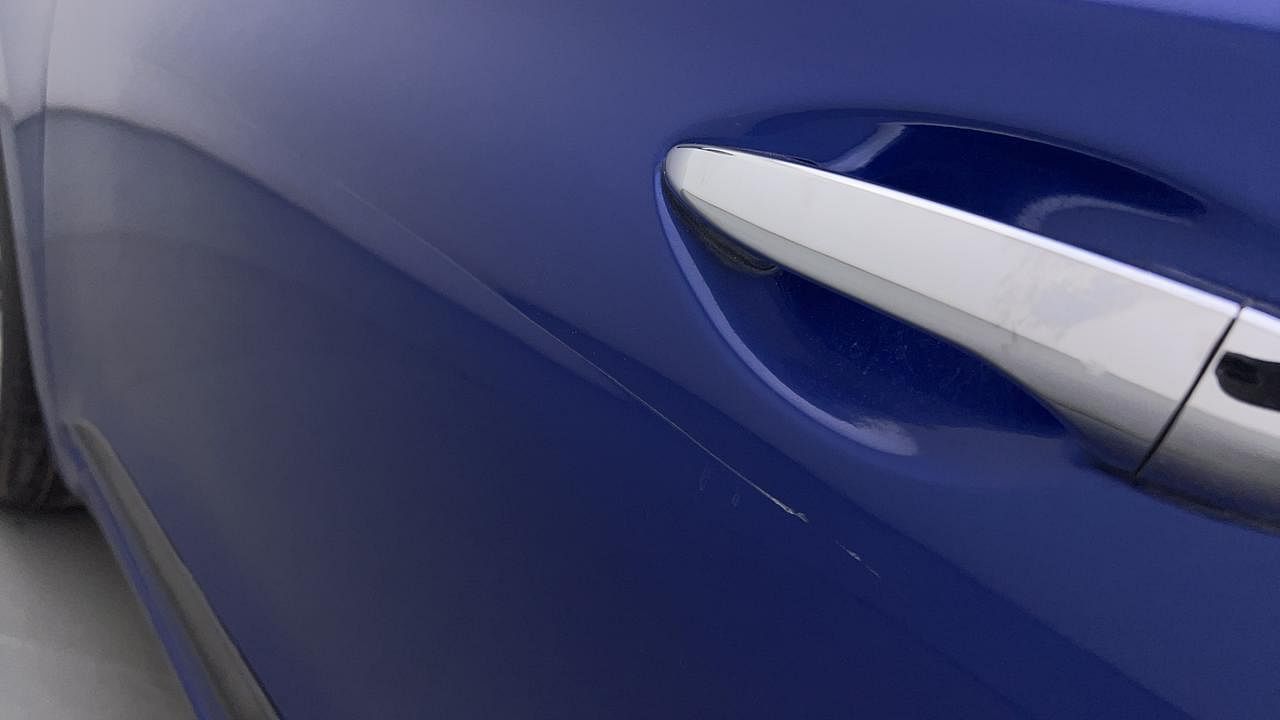 Used 2014 Hyundai Elite i20 [2014-2018] Sportz 1.2 Petrol Manual dents MINOR DENT