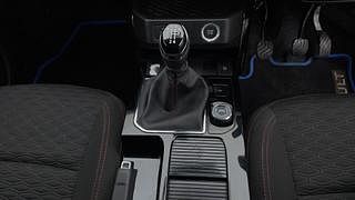 Used 2023 Renault Kiger RXZ MT Petrol Manual interior GEAR  KNOB VIEW