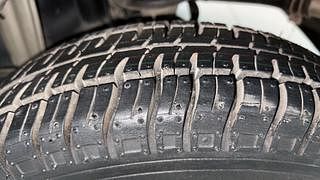 Used 2019 Maruti Suzuki Alto 800 [2016-2019] LXI CNG Petrol+cng Manual tyres LEFT REAR TYRE TREAD VIEW