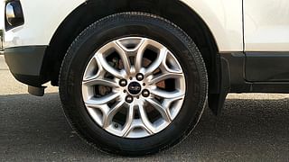 Used 2017 Ford EcoSport [2015-2017] Titanium 1.5L TDCi Diesel Manual tyres LEFT FRONT TYRE RIM VIEW