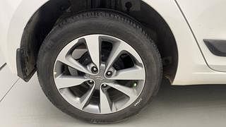 Used 2016 Hyundai Elite i20 [2014-2018] Asta 1.2 Petrol Manual tyres RIGHT REAR TYRE RIM VIEW