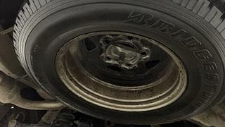 Used 2014 Tata Safari Storme [2012-2015] 2.2 EX 4x2 Diesel Manual tyres SPARE TYRE VIEW