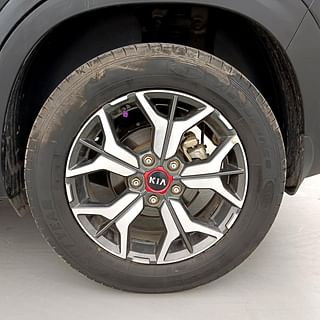 Used 2020 Kia Seltos GTX Plus Petrol Manual tyres LEFT REAR TYRE RIM VIEW