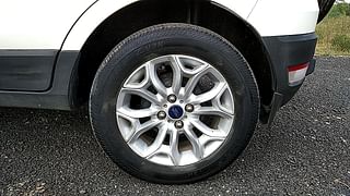 Used 2015 Ford EcoSport [2015-2017] Titanium 1.5L TDCi Diesel Manual tyres LEFT REAR TYRE RIM VIEW