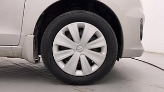 Used 2016 Maruti Suzuki Ertiga [2015-2018] VXI Petrol Manual tyres RIGHT FRONT TYRE RIM VIEW