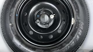 Used 2017 Maruti Suzuki Swift [2011-2017] VDi Diesel Manual tyres SPARE TYRE VIEW