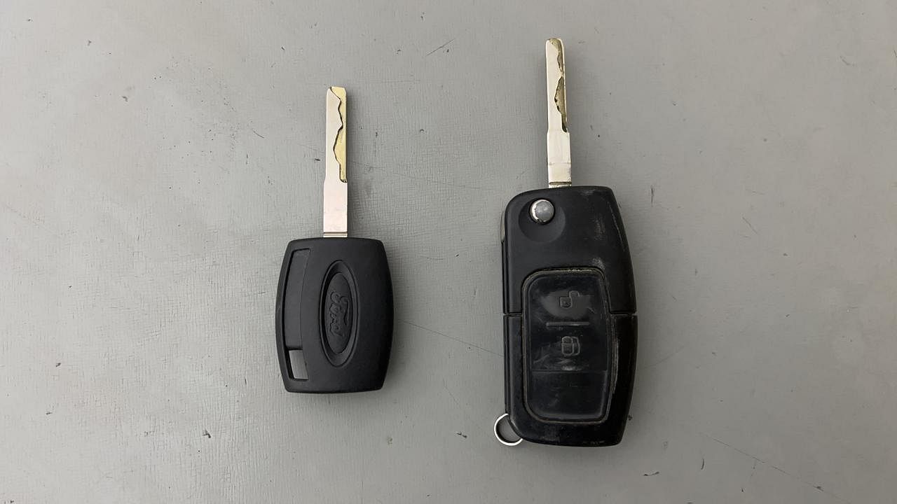 Used 2013 Ford EcoSport [2013-2015] Titanium 1.0L Ecoboost Petrol Manual extra CAR KEY VIEW