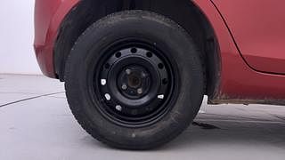Used 2011 Maruti Suzuki Swift [2011-2017] VXi Petrol Manual tyres RIGHT REAR TYRE RIM VIEW