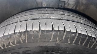 Used 2015 Volkswagen Polo [2015-2019] Trendline 1.2L (P) Petrol Manual tyres LEFT FRONT TYRE TREAD VIEW