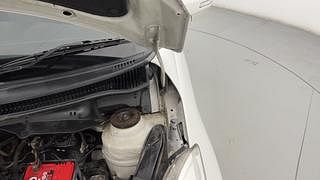 Used 2013 Maruti Suzuki Swift [2011-2017] VXi Petrol Manual engine ENGINE LEFT SIDE HINGE & APRON VIEW