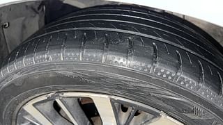 Used 2017 Honda City [2017-2020] VX CVT Petrol Automatic tyres LEFT FRONT TYRE TREAD VIEW