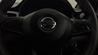 Used 2019 Nissan Kicks [2018-2020] XL Diesel Diesel Manual top_features Airbags
