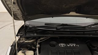 Used 2015 Toyota Corolla Altis [2014-2017] VL AT Petrol Petrol Automatic engine ENGINE RIGHT SIDE HINGE & APRON VIEW