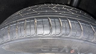 Used 2017 Maruti Suzuki Vitara Brezza [2016-2020] ZDi Plus Diesel Manual tyres LEFT REAR TYRE TREAD VIEW