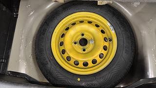 Used 2016 Maruti Suzuki Swift [2014-2017] LXI (O) Petrol Manual tyres SPARE TYRE VIEW