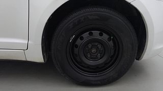 Used 2011 Maruti Suzuki Swift [2007-2011] VDi Diesel Manual tyres RIGHT FRONT TYRE RIM VIEW