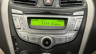 Used 2015 Hyundai Eon [2011-2018] Sportz Petrol Manual top_features Integrated (in-dash) music system