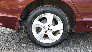 Used 2015 Honda City [2014-2017] V Petrol Manual tyres RIGHT REAR TYRE RIM VIEW