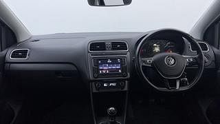 Used 2017 Volkswagen Polo [2017-2019] Highline Plus 1.2L (P) Petrol Manual interior DASHBOARD VIEW