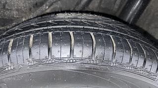 Used 2015 Honda Amaze [2013-2016] 1.2 VX i-VTEC Petrol Manual tyres LEFT REAR TYRE TREAD VIEW