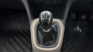 Used 2017 Hyundai Grand i10 [2017-2020] Sportz 1.2 CRDi Diesel Manual interior GEAR  KNOB VIEW