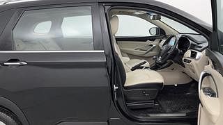 Used 2023 mg-motors Hector 2.0 Sharp Diesel Turbo Diesel Manual interior RIGHT SIDE FRONT DOOR CABIN VIEW