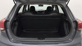 Used 2018 Hyundai Elite i20 [2018-2020] Magna Executive 1.2 Petrol Manual interior DICKY INSIDE VIEW