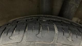 Used 2016 Hyundai Grand i10 [2013-2017] Magna 1.2 Kappa VTVT Petrol Manual tyres LEFT REAR TYRE TREAD VIEW