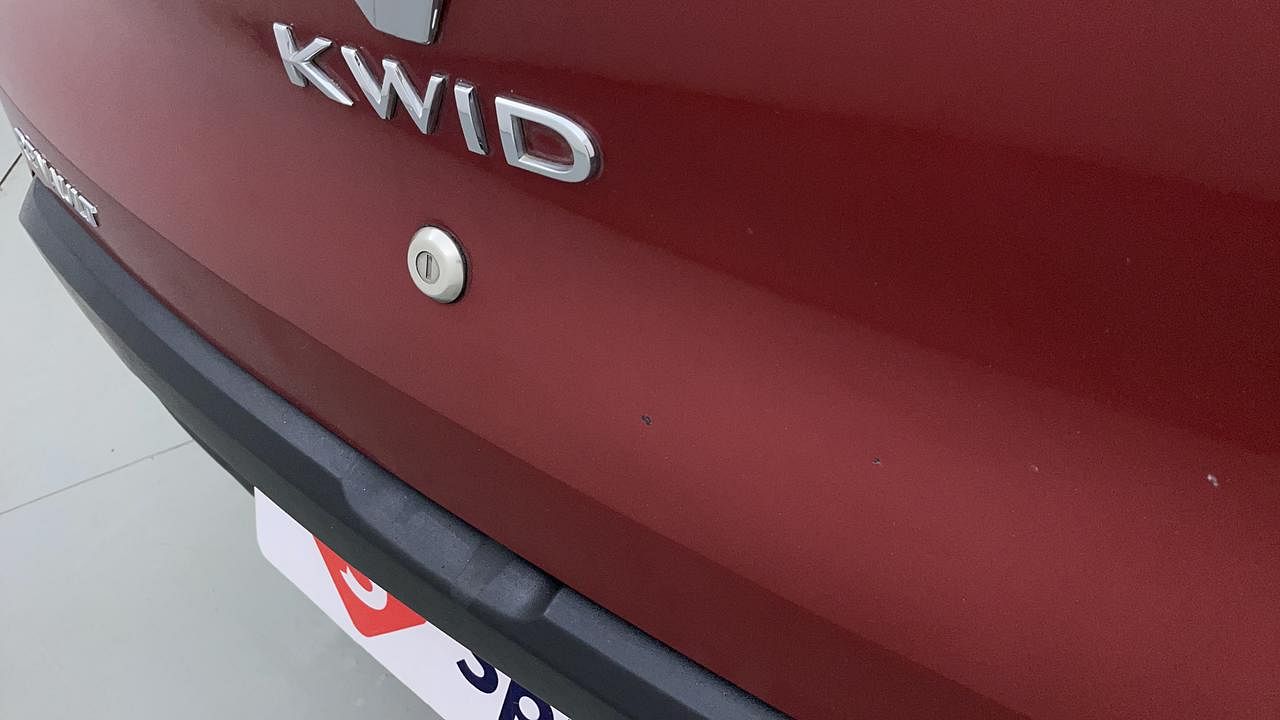 Used 2018 Renault Kwid [2015-2019] 1.0 RXT AMT Opt Petrol Automatic dents MINOR SCRATCH