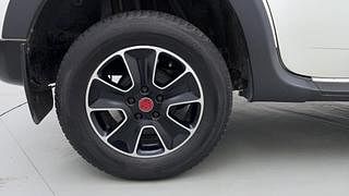 Used 2016 Renault Duster [2015-2019] 85 PS RXS MT Diesel Manual tyres RIGHT REAR TYRE RIM VIEW