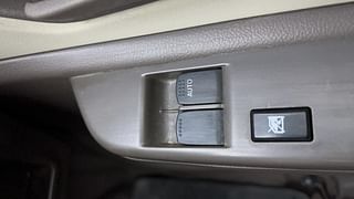 Used 2012 Maruti Suzuki Estilo [2009-2014] LXi Petrol Manual top_features Power windows
