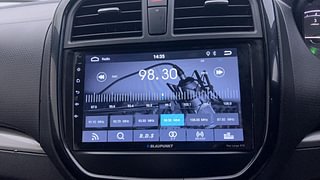 Used 2018 Maruti Suzuki Vitara Brezza [2018-2020] ZDi AMT Diesel Automatic top_features Integrated (in-dash) music system