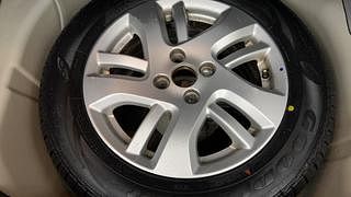 Used 2013 Maruti Suzuki Swift Dzire ZXI Petrol Manual tyres SPARE TYRE VIEW