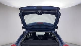 Used 2017 Maruti Suzuki Baleno [2015-2019] Zeta AT Petrol Petrol Automatic interior DICKY DOOR OPEN VIEW