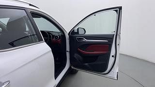 Used 2022 MG Motors Astor Savvy CVT Petrol Automatic interior RIGHT FRONT DOOR OPEN VIEW